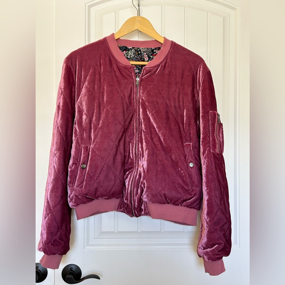Women’s Fusia velvet reversible bomber jacket